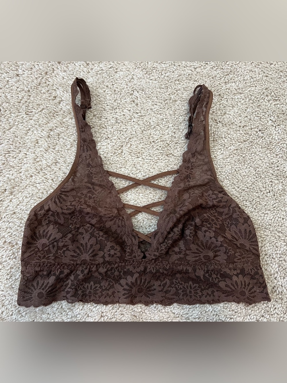 Victoria’s Secret Size Small Brown Lace Bralette Cross Front Unpadded Pullover